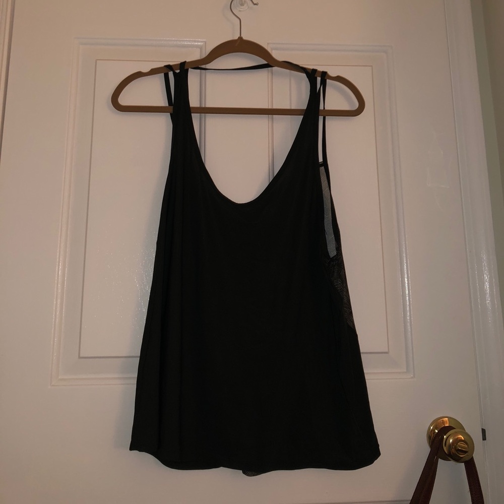 Army green Lululemon tank